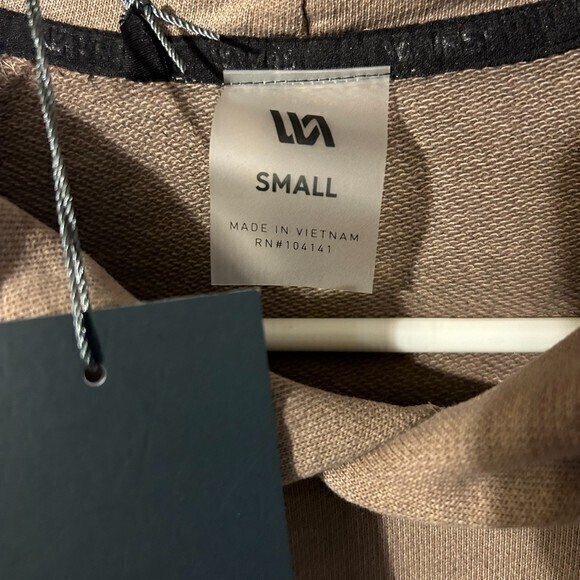 VRST Men's ‎ Hoodie brown sz small - Picture 5 of 5
